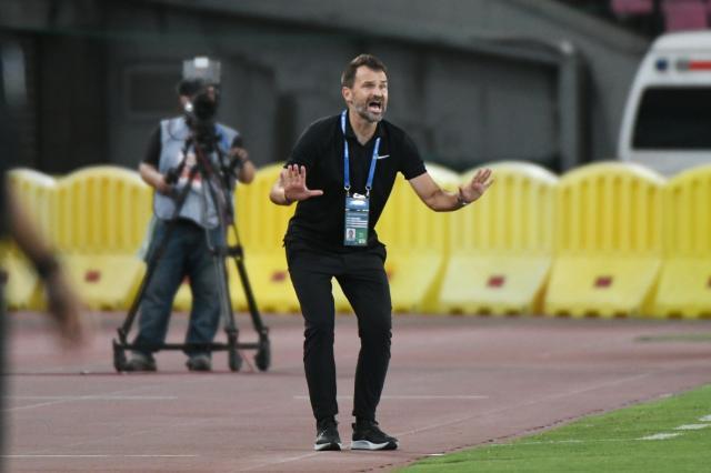 开云注册网址-6胜1平！海港仍是国安苦主 8轮不败+迎新援首秀